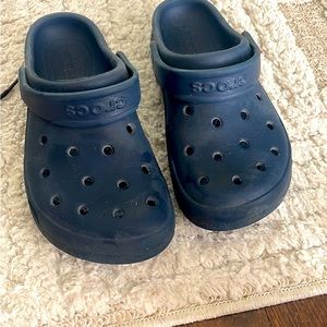 Crocs navy size 3 junior